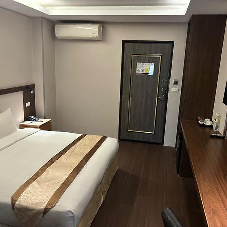 Yuhao Hotel - Hsinchu Branch Zewnętrze zdjęcie