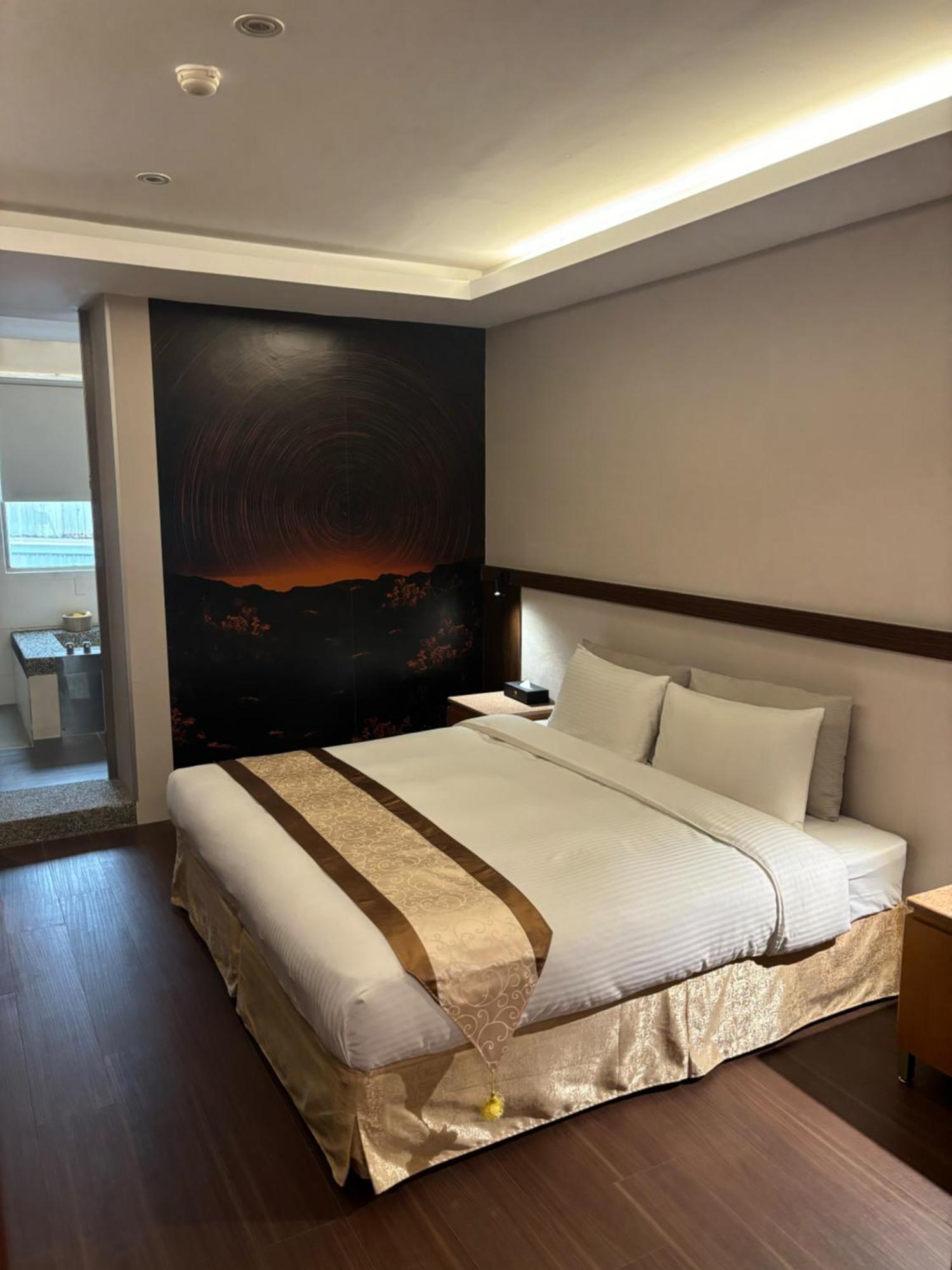 Yuhao Hotel - Hsinchu Branch Zewnętrze zdjęcie